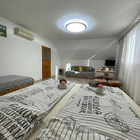 Dori לינה וארוחת בוקר Diakovce