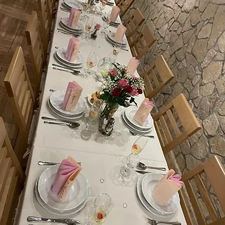 Couette-café Dori 4*